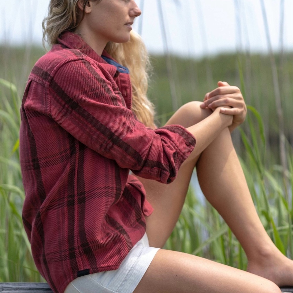 Outerknown Women's Flannel Blanket Shirt in Plaid Dusty Red Cusco Size XS/S